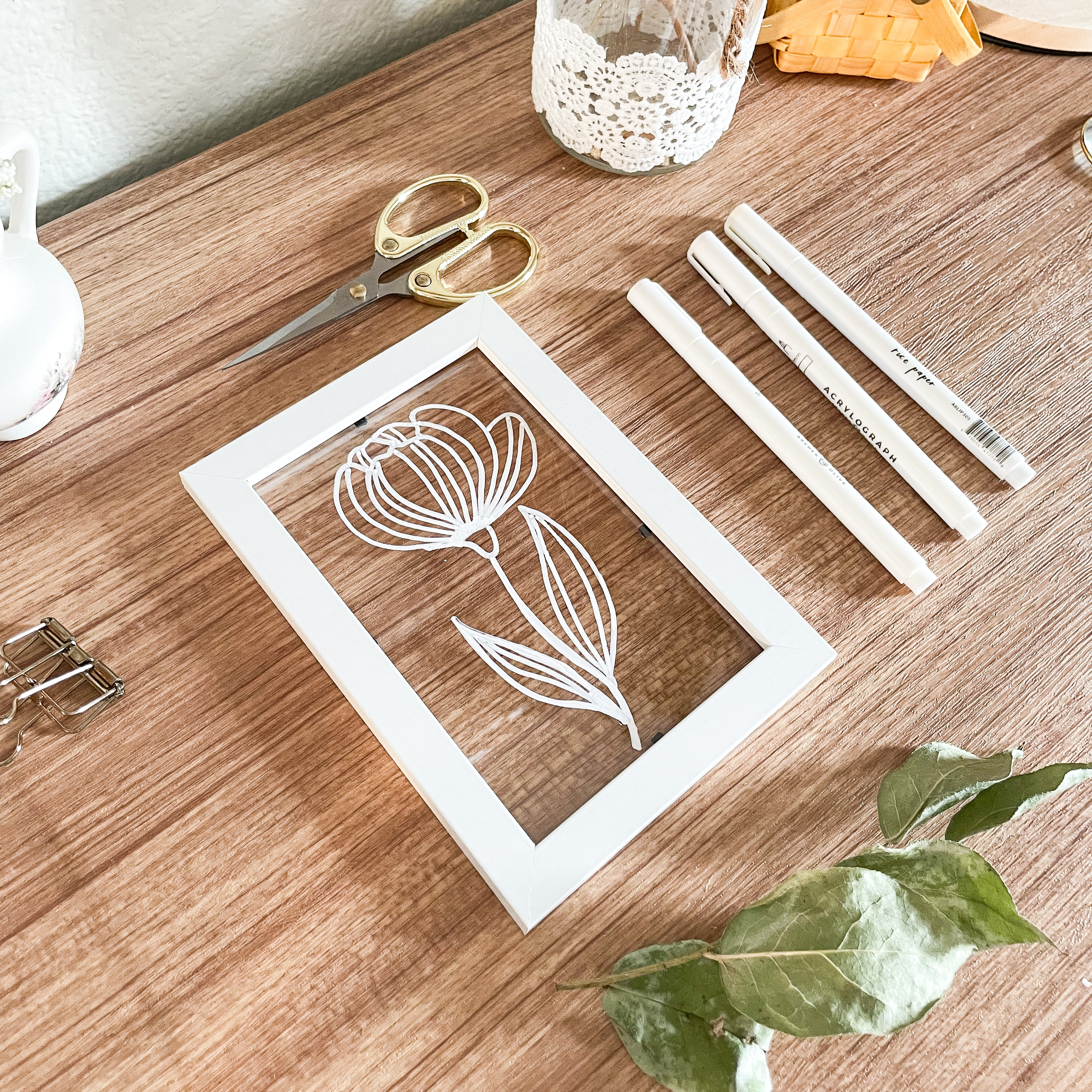Easy Floral Glass Art Frame Tutorial with Acrylic Paint Pens